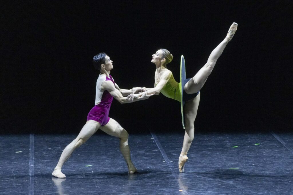 12. R.Morimoto and L.Földi, “The Vertiginous Thrill of Exactitude” by W.Forsythe; Ballet of the Hungarian State Opera 2022 © P.Rákossy / Hungarian State Opera 
