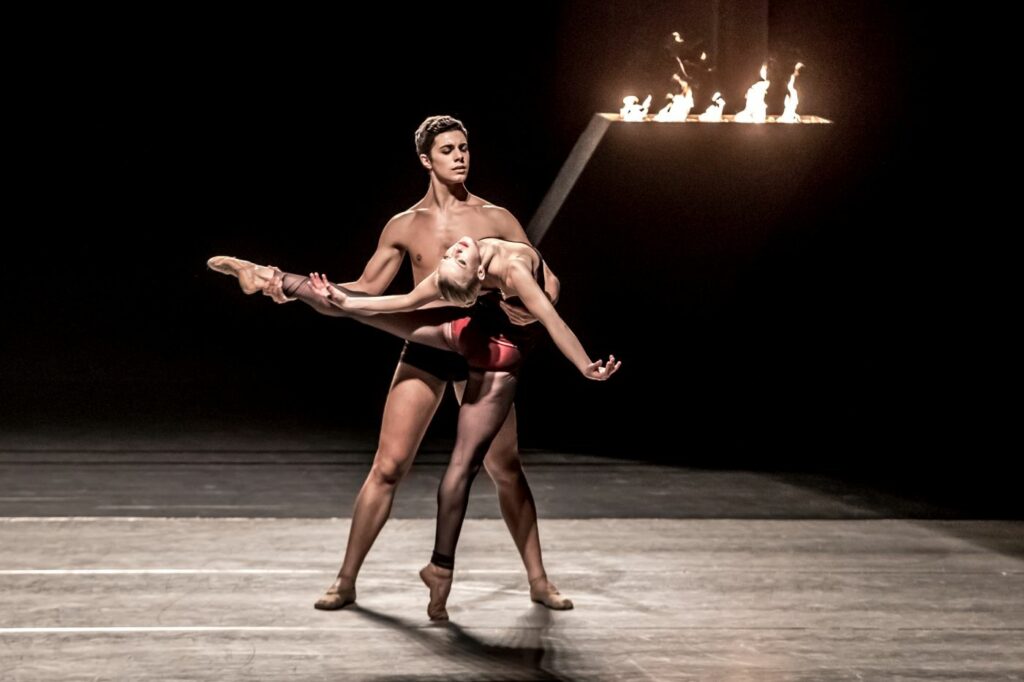 2. D.Lo Monaco and K.Kornová, ”Bella Figura” by J.Kylián, Czech National Ballet 2022
