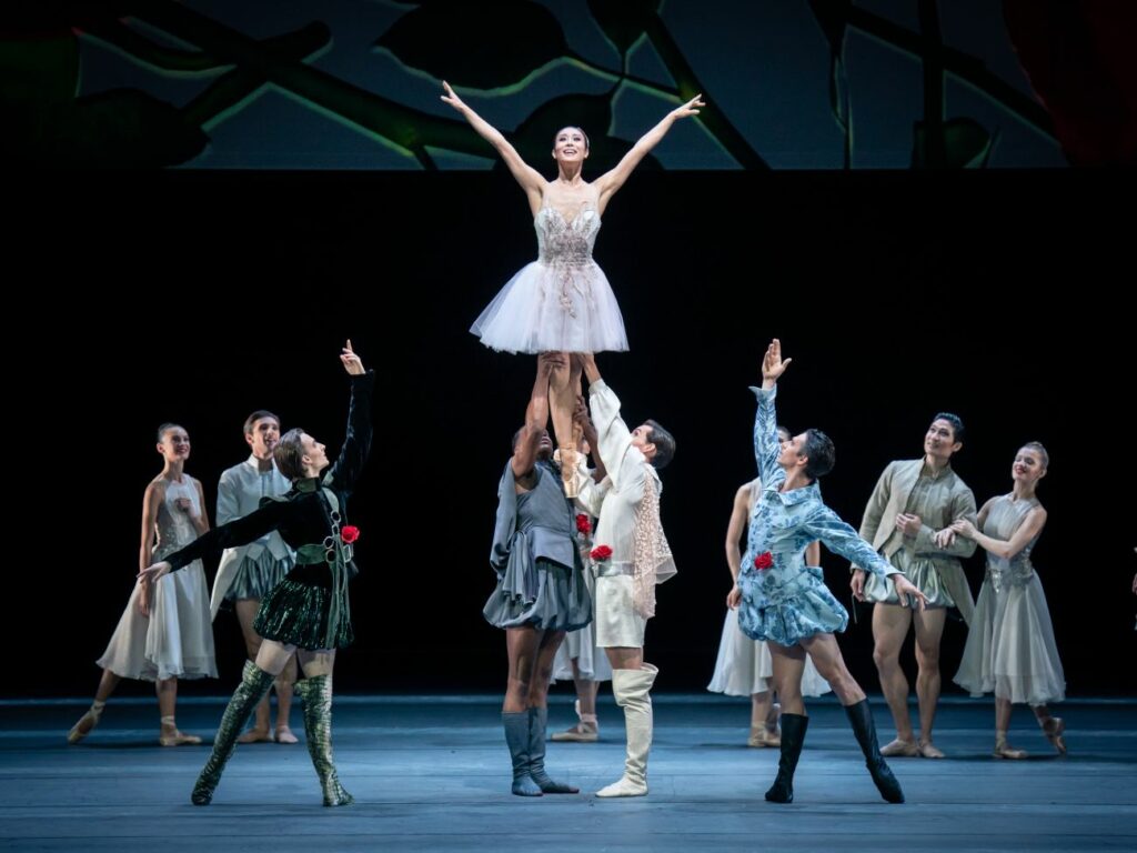 5. H.-J.Kang (Princess Aurora), K.Pokorný (Prince), R.Arts (Prince), A.Vandervelde (Prince), G.Wielick (Prince), and ensemble, “The Sleeping Beauty” by M.Schläpfer and M.Petipa, Vienna State Ballet 2022 © Vienna State Ballet / A.Taylor
