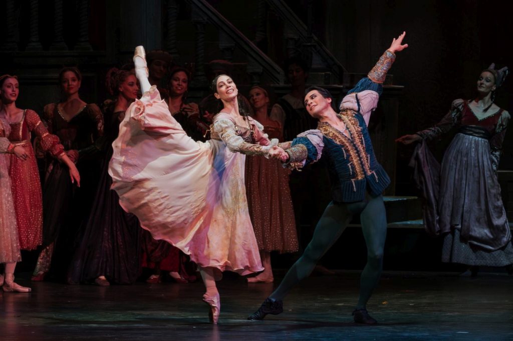 5. M.Yakovleva (Juliet) and T.Okajima (Count Paris), “Romeo and Juliet” by L.Seregi, Hungarian National Ballet 2025 © A.Nagy/Hungarian State Opera 