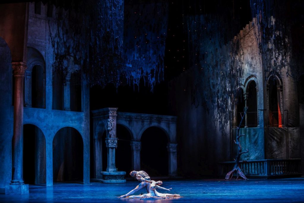 11. L.Scrivener (Romeo) and M.Yakovleva (Juliet), “Romeo and Juliet” by L.Seregi, Hungarian National Ballet 2025 © A.Nagy/Hungarian State Opera 