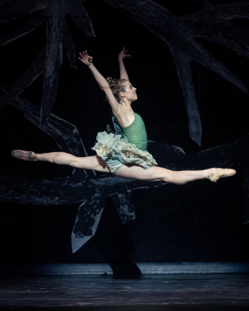 2. J.Köhler (Tinker Bell), “Peter Pan” by V.Orlić, Vienna State Ballet/Volksoper Wien 2025 © A.Taylor 
