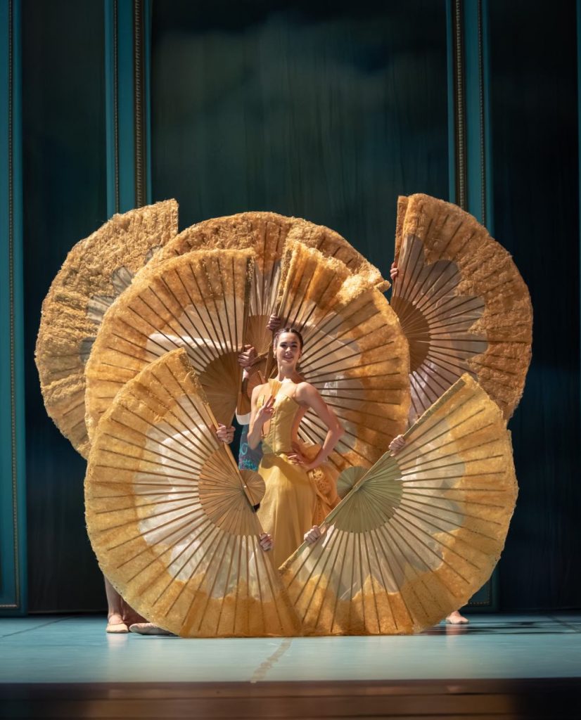 10. E.Bottero (Marie Antoinette) and ensemble, “Marie Antoinette” by T.Malandain, Vienna State Ballet 2025 © Vienna State Ballet/A.Taylor