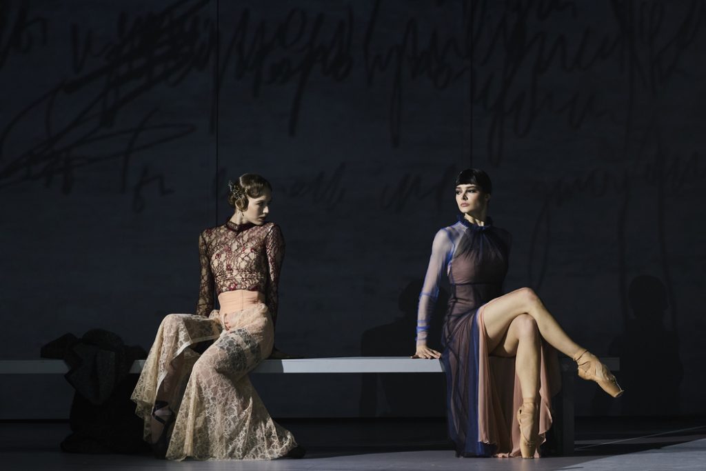 13. Y.Kuprina (Jeanne) and E.Sevenard (Anna Akhmatova), “Akhmatova” by Y.Possokhov, MuzArts 2025 © Diaghilev P.S. Festival/M.Vilchuk