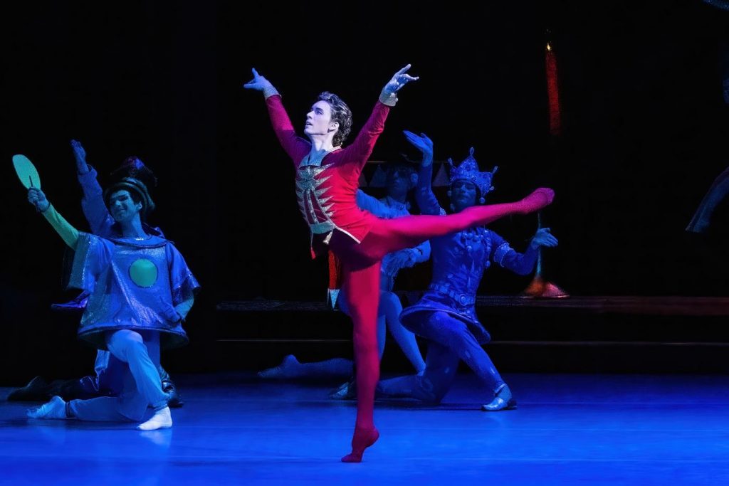 3. K.Efimov (Nutcracker Prince) and ensemble, “The Nutcracker” by Y.Grigorovich, Bolshoi Ballet 2025 © Bolshoi Theatre/M.Logvinov