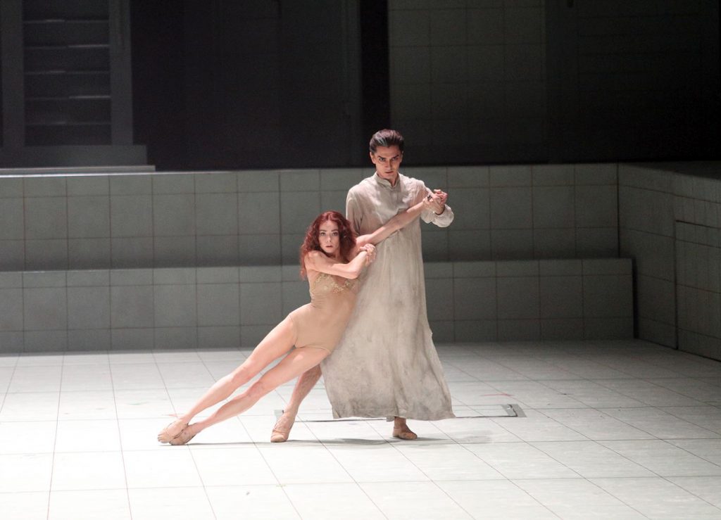 7. E.Krysanova (Margarita) and V.Lantratov (Woland), “Master and Margarita” by E.Clug, Bolshoi Ballet 2026 © Bolshoi Theatre/E.Fetisova