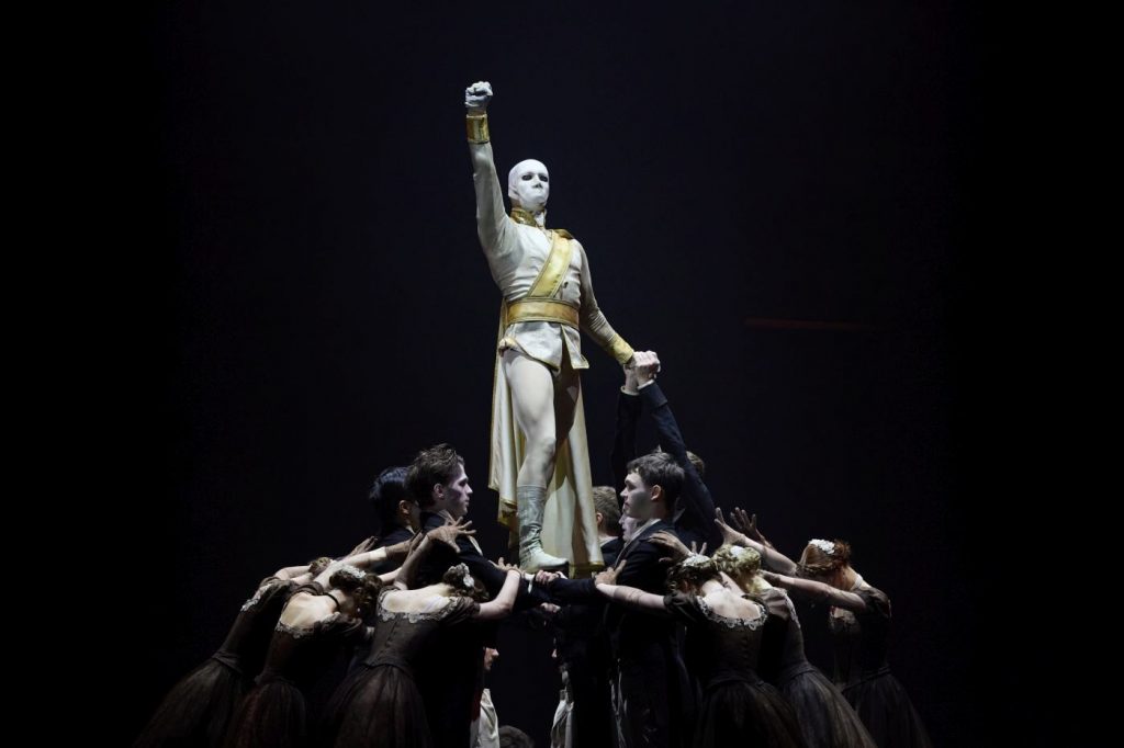 7. K.Litvinenko (Emperor) and ensemble, “Pushkin” by N.Dmitrievsky, Krasnoyarsk Ballet 2026 © E.Koryukin 