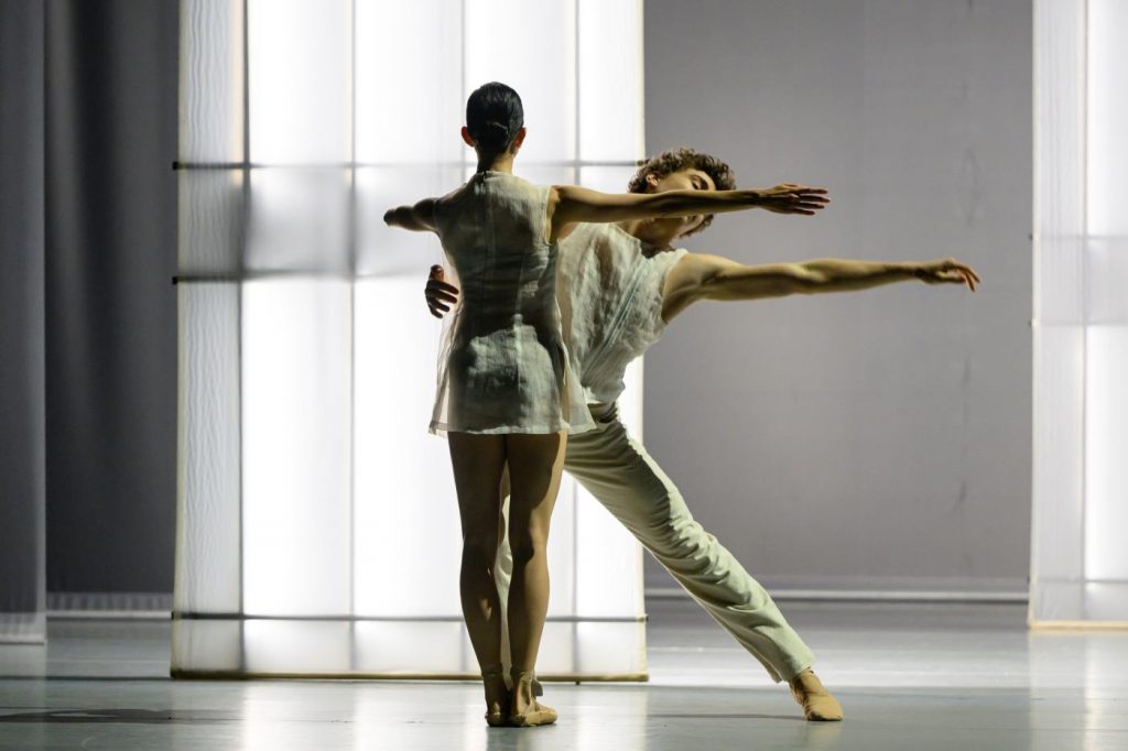 3. Ensemble, “Résonances” by J.-C.Maillot, Les Ballets de Monte-Carlo 2026 © A.Blangero