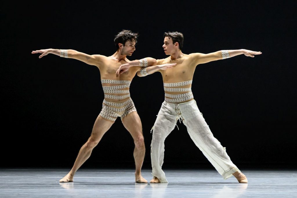 19. M.Esposito and A.Joaquim, “Time Lapse” by J.-C.Maillot, Les Ballets de Monte-Carlo 2026 © A.Blangero