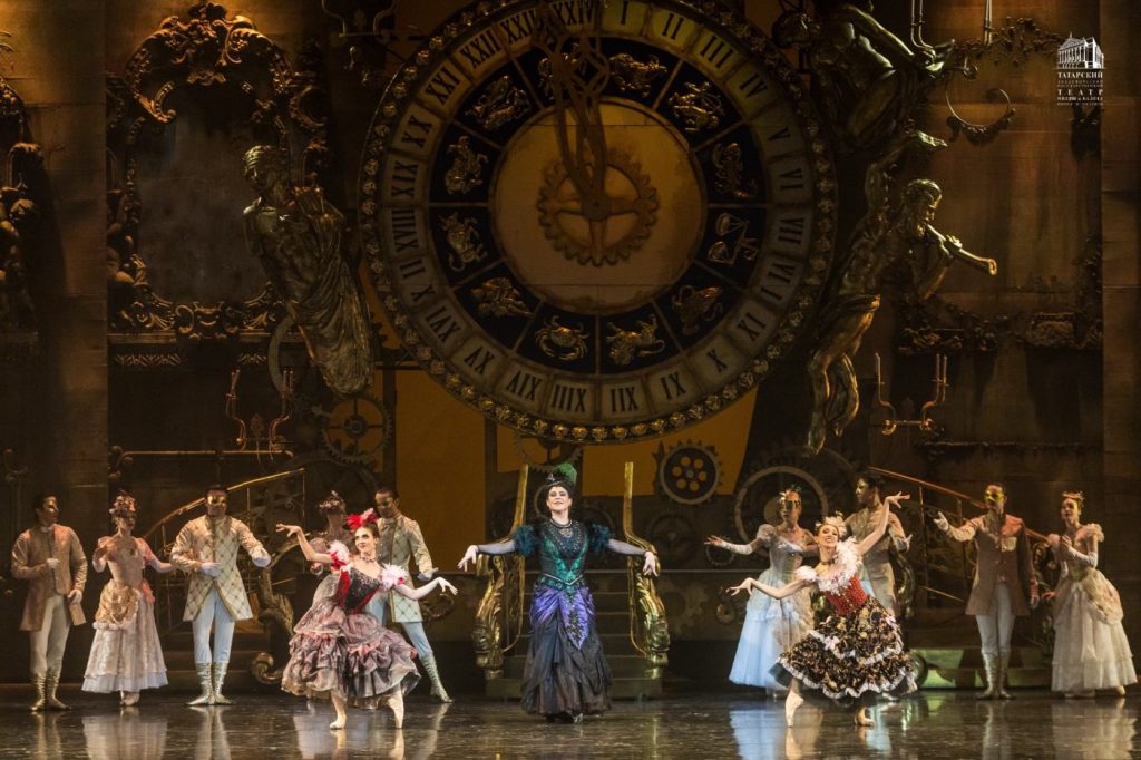 3. A.Belov (Stepmother), L.Khalimova and A.Elagina (Stepsisters), and ensemble; “Cinderella” by N.Kalinina, Tartar State Academic Ballet 2026 © Tartar State Academic Ballet