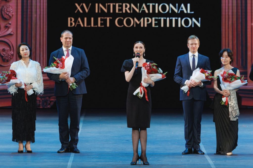 17. G.Tutkibayeva, T.Solymosi, S.Zakharova, A.Fadeev, and S.H.Kim, XV International Ballet Competition 2026, Bolshoi Theatre © Press Center of the International Ballet Competition 