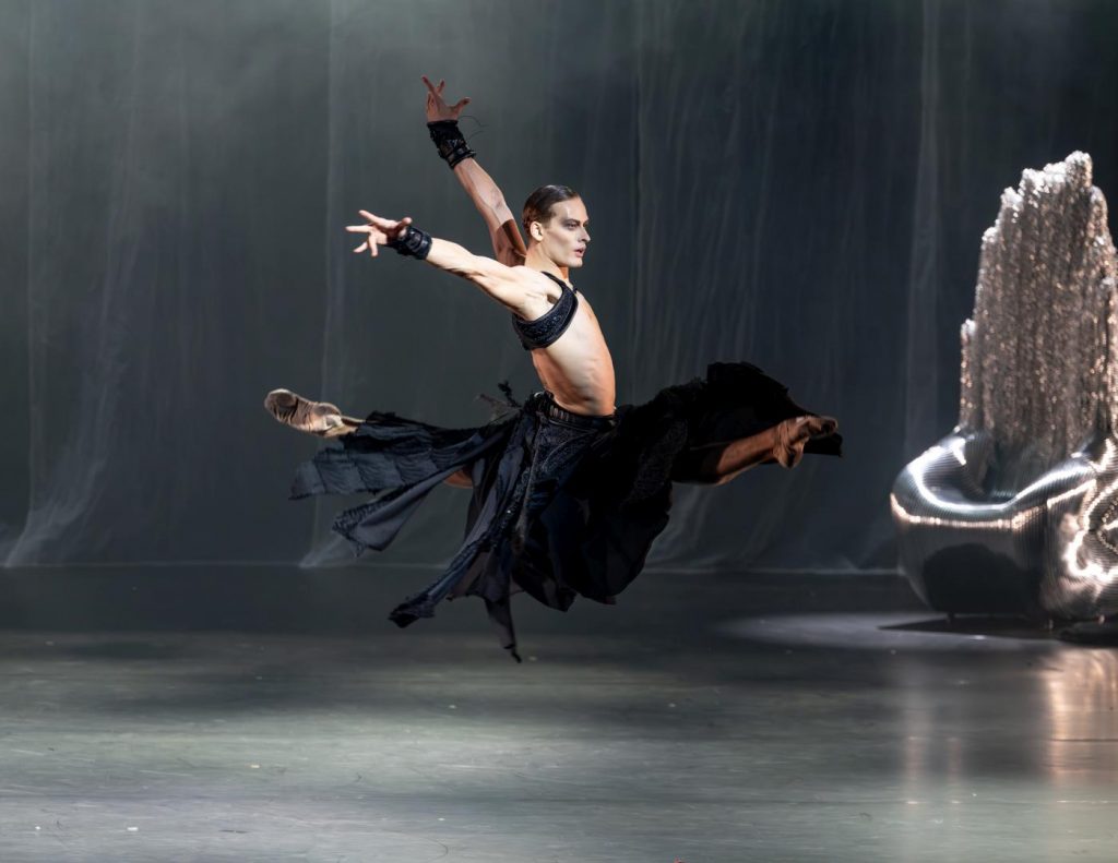 29. I.Gainutdinov (Hades), “Leda and the Swans” by P.De Bana, MuzArts 2026 © MuzArts/B.Annadurdiev