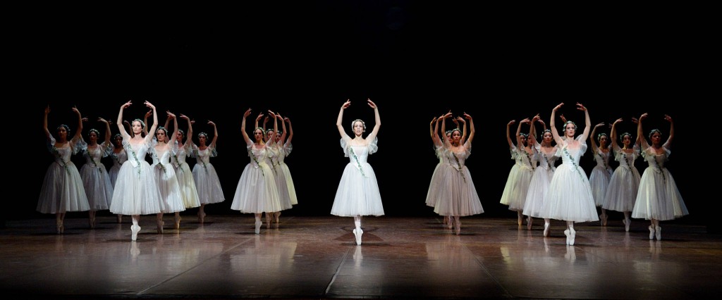 6. Rachele Buriassi, ensemble, Giselle, Stuttgart Ballet 