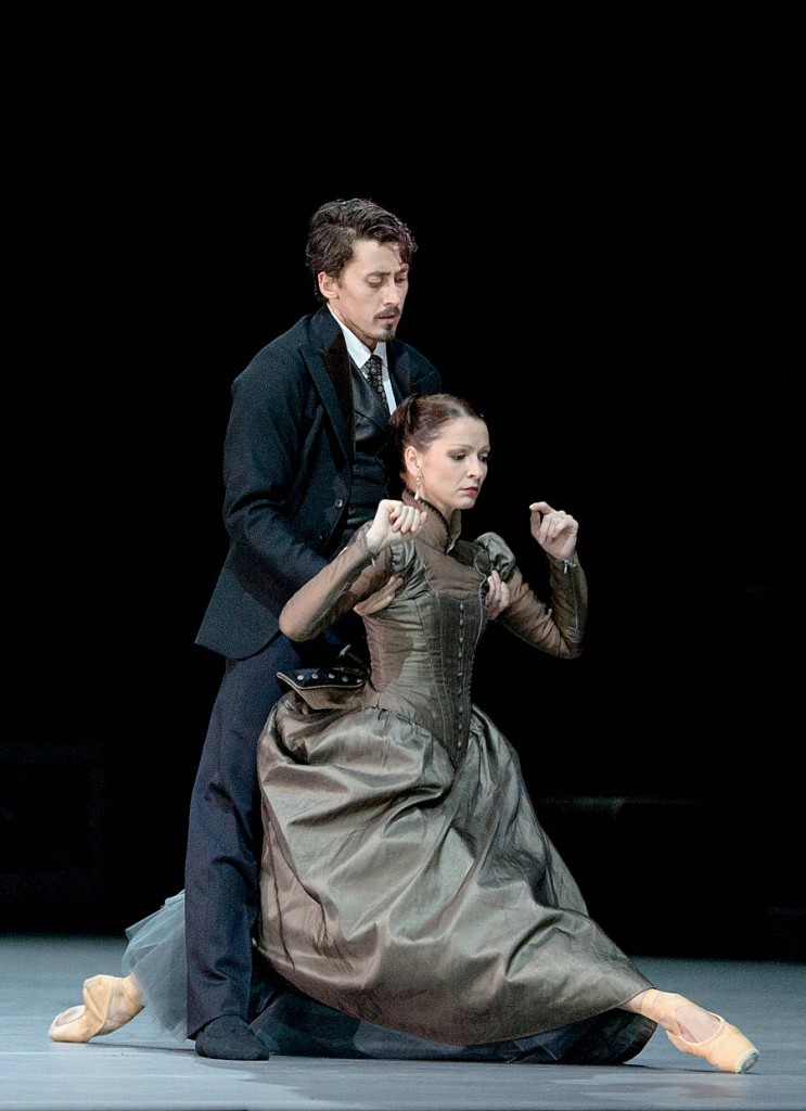 5. A.Grigoryan and G.Mihaylova, “Anna Karenina” by C.Spuck, Ballet Zurich © M.Rittershaus 2014