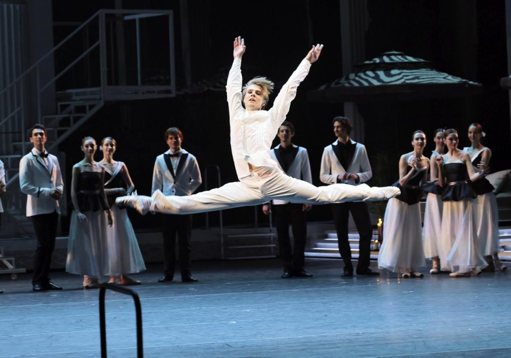 5. D.Potapsev (Prince) and ensemble, “Cinderella” by V.Lopatin, Bolshoi Ballet 2026 © Bolshoi Theatre/D.Yusupov