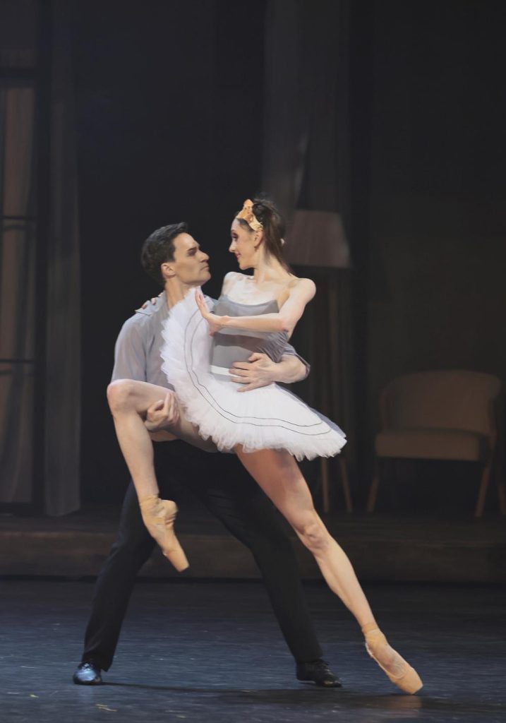 3. A.Smoliyaninov (Dancing Master) and D.Taranda (Younger Stepsister), “Cinderella” by V.Lopatin, Bolshoi Ballet 2026 © Bolshoi Theatre/D.Yusupov