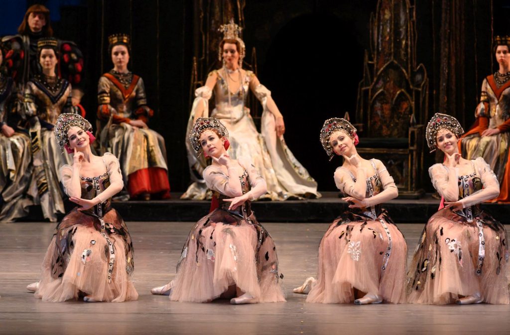 7. Ensemble, “Swan Lake” by Y.Grigorovich, Bolshoi Ballet 2026 © Bolshoi Theatre/N.Voronova 