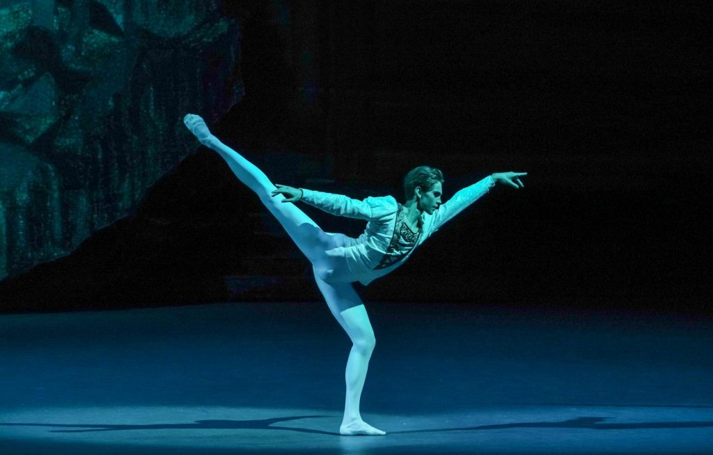 5. M.Mikhalkin (Prince Siegfried), “Swan Lake” by Y.Grigorovich, Bolshoi Ballet 2026 © Bolshoi Theatre/P.Rychkov