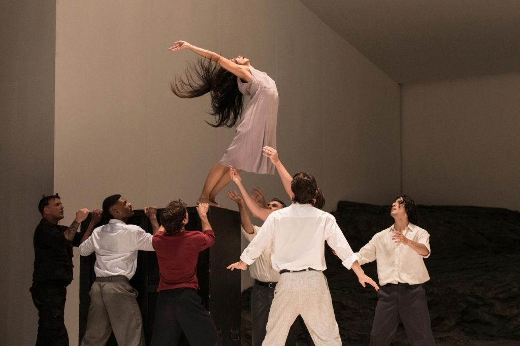4. Ensemble, “Masurca Fogo” by P.Bausch, Tanztheater Wuppertal 2026 © E.Rodoulis